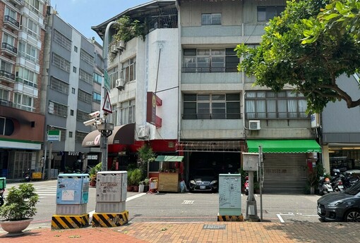 中古透天交屋前驚見瀑布屋！買方怒控「打針治漏」無效 專家教3招反制