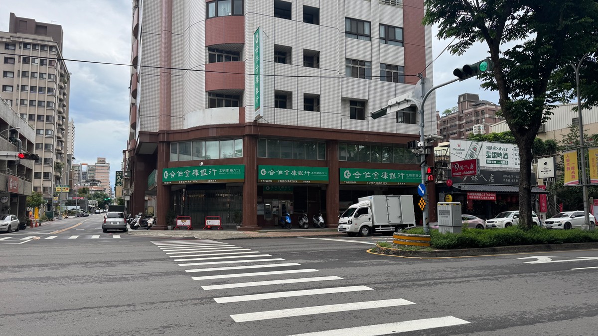 預售屋交屋前資金規劃：180萬現金如何配置提升貸款核貸機會？