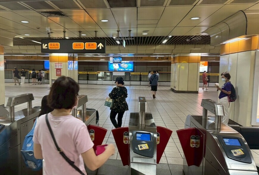 外食費年漲4%沒人在意，房價漲卻哀鴻遍野？網嘆：日常消費吞蝕家庭預算更可怕