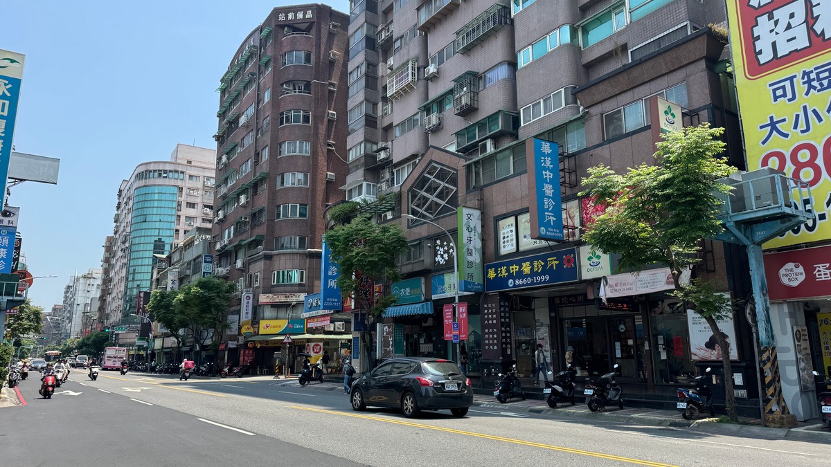 房仲心態揭秘：為何資深前輩說「房仲怕遇到太內行的客人」？