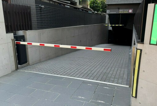 一個車位停三台車？網友狂問「輪流停」可行性　內行曝：管委會絕對擋！