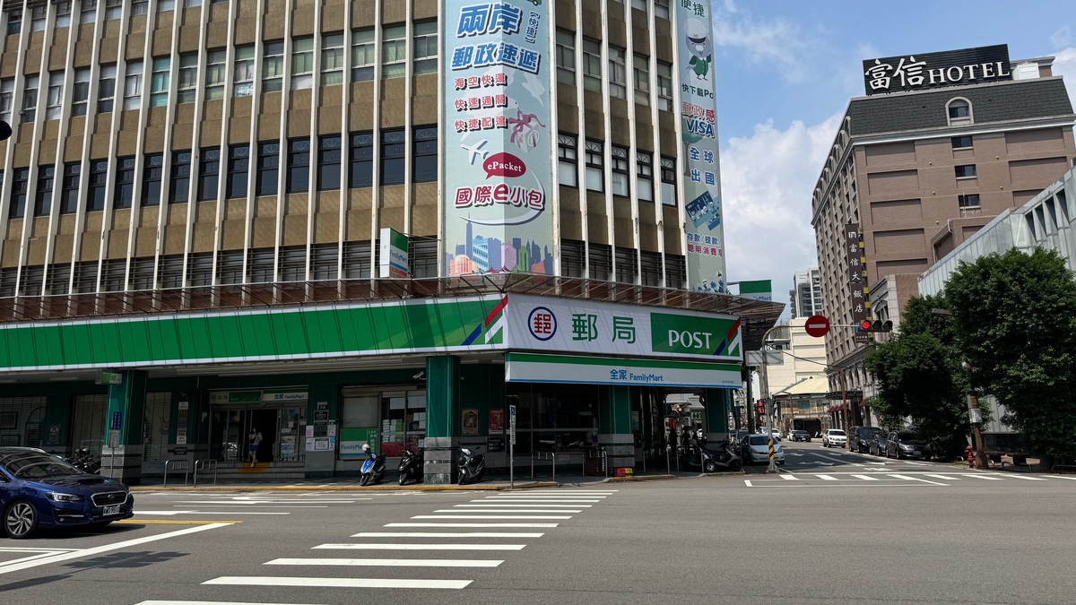 央行硬槓建商豪宅線鬆綁呼聲 楊金龍：資源優先給無殼蝸牛