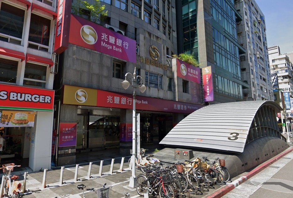 股市破 26,000 點 資金會轉向房市？網友熱議「錢流向」? 專家：高資族群這樣布局