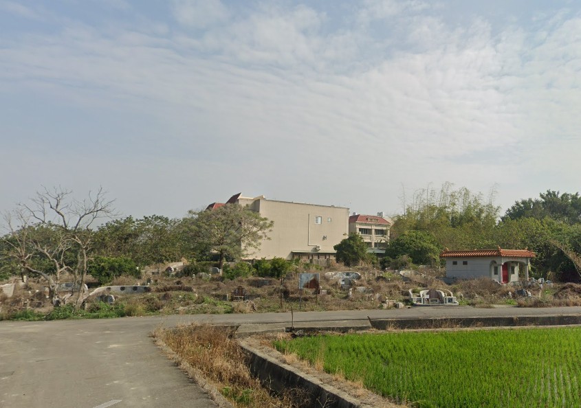 27年難題解套！嘉義民雄第五公墓遷葬啟動，大學城周邊土地活化迎轉機  