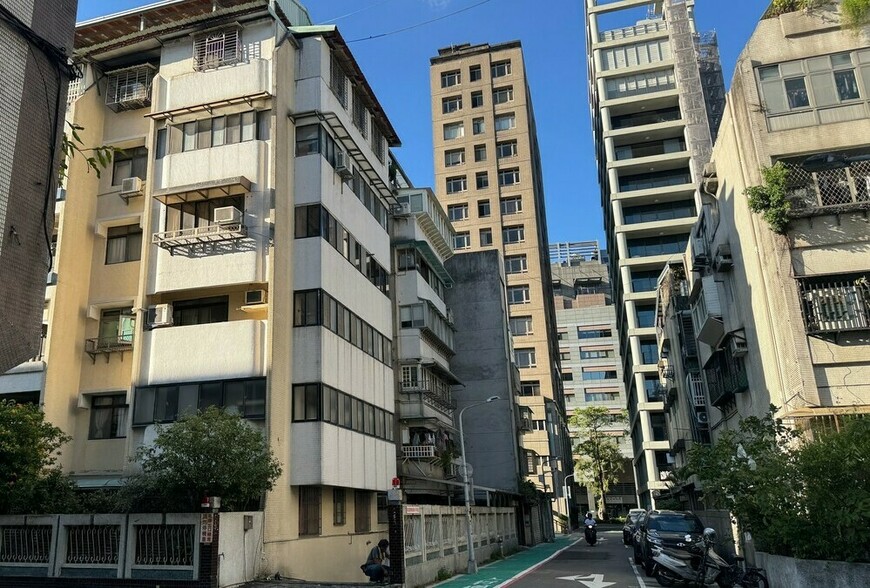 年收600萬、資產1.5億問「台北住哪」 賣厝阿明怒批：實力幻想文滿天飛