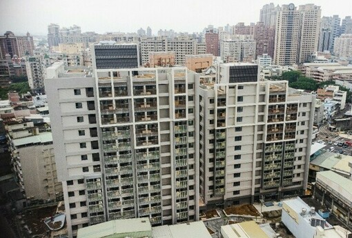 婚育宅千人搶58戶！「慈文安居」秒爆滿 政策成效與配額之爭再掀話題