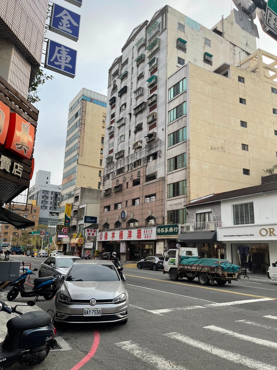 嘉義買家怒控「平面車位變機械坑」！ 仲介推託不處理、違法使用甩鍋買方