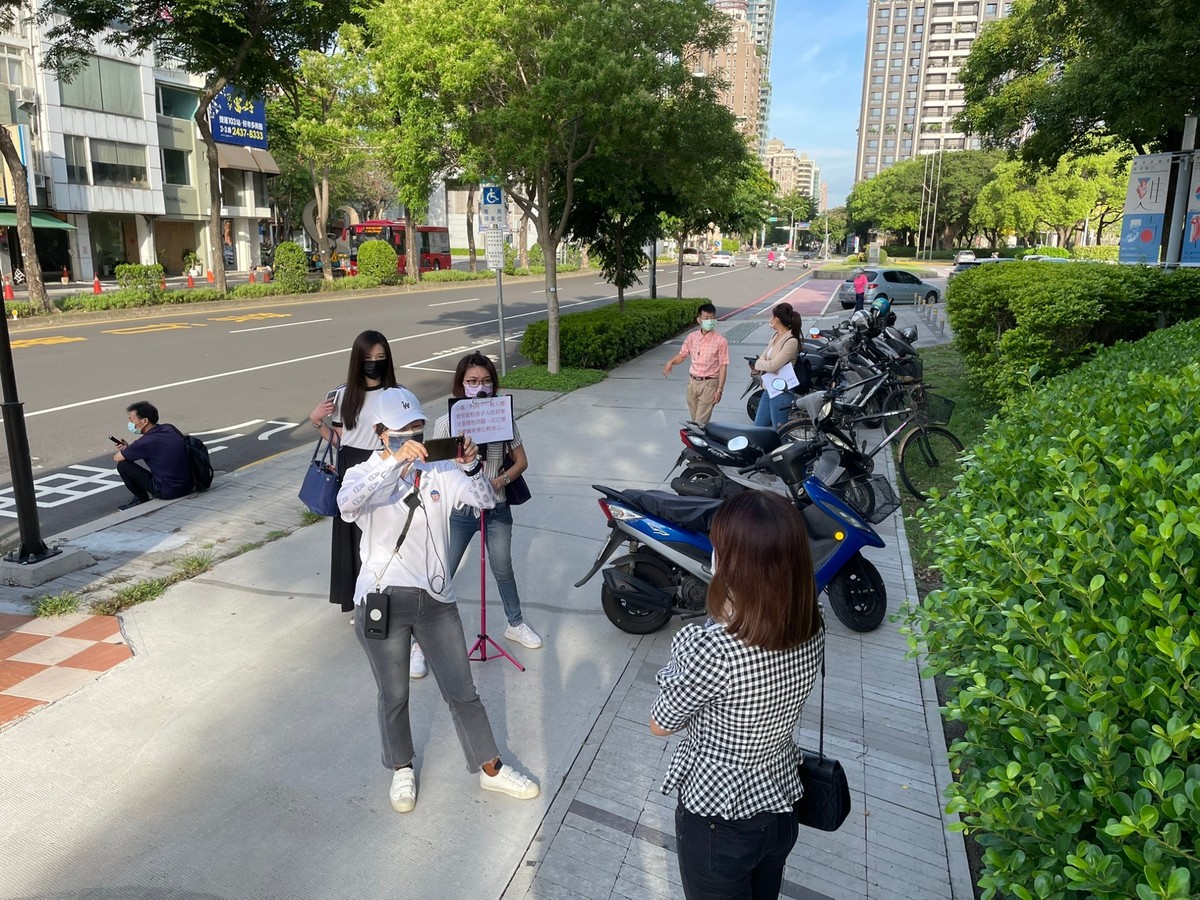 抱怨薪水沒漲也該被出征？房價漲、物價漲、唯獨薪水卡死的世代焦慮 | M傳媒