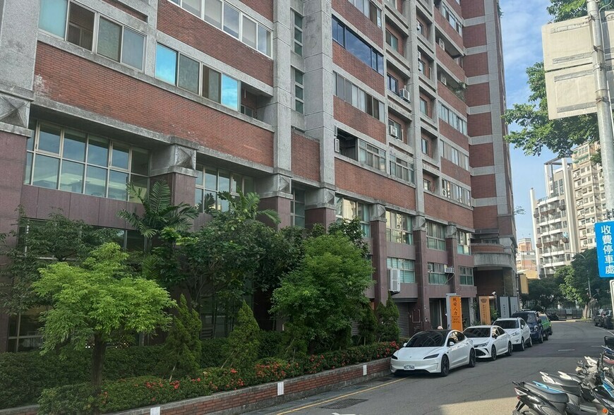 高雄房市冷颼颼！交易縮水、房地合一稅衰退六都最慘 | M傳媒