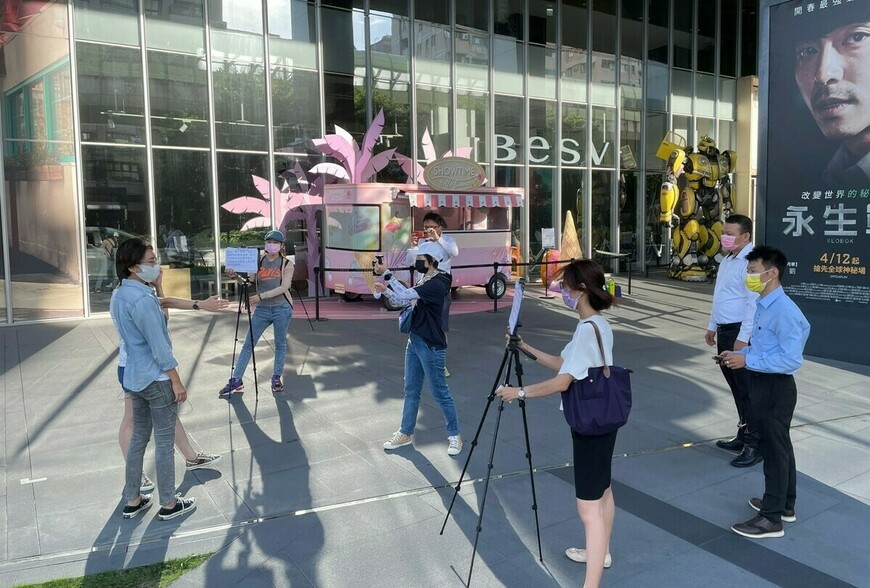 房仲帶看驚見「撞房」！新手買房的道德難題 網嘆：這題超糾結 | M傳媒