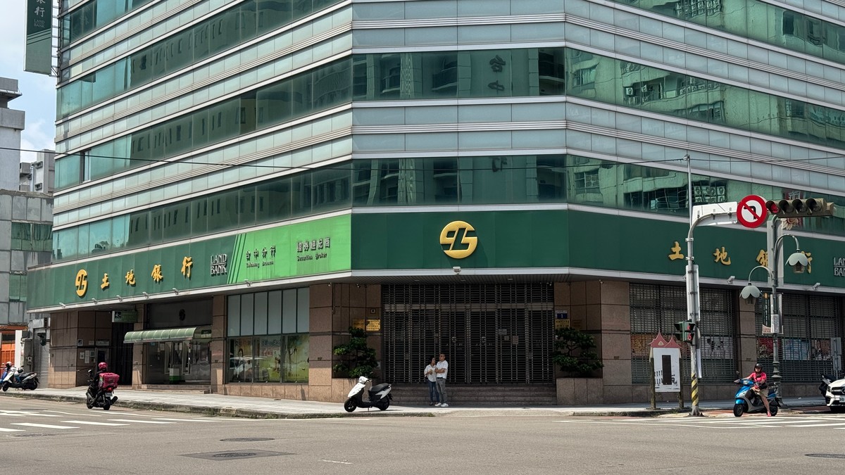 換屋族窒息》18個月寬限期也難救！賣不掉舊屋、貸不進新房的雙殺困局