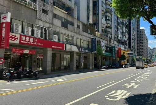 人生別卡在七十度！房仲睡貓忠告：與其抱怨，不如燒開人生 | M傳媒