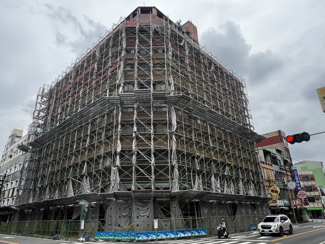 台南中西區「來亞大樓」危樓未拆 影響居民安全與生活品質| M傳媒