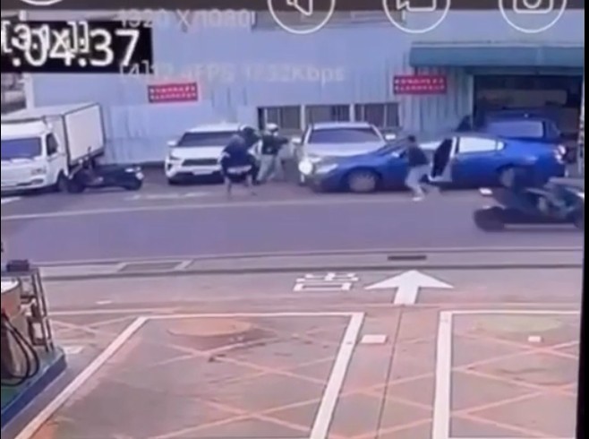 新北市刑大強勢執法打詐決心 警匪街頭對峙　車手駕車衝撞、隊長開槍逮捕2名車手 M傳媒