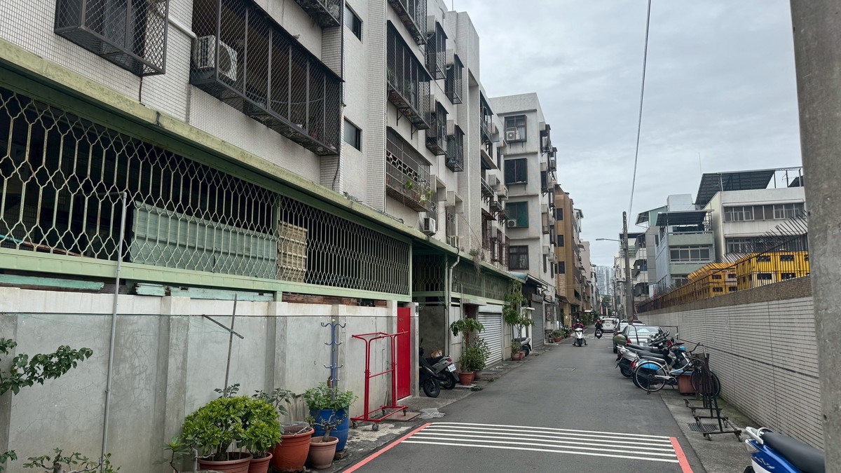 整棟16戶，只有12戶在分攤電費，剩下那幾戶20年都沒繳，這樣合理嗎？ | M傳媒