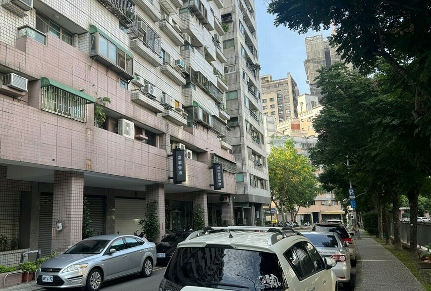 房租再創新高！租金漲不停、管理費水電也跟著漲　租屋族：每月都像在繳房貸 | M傳媒