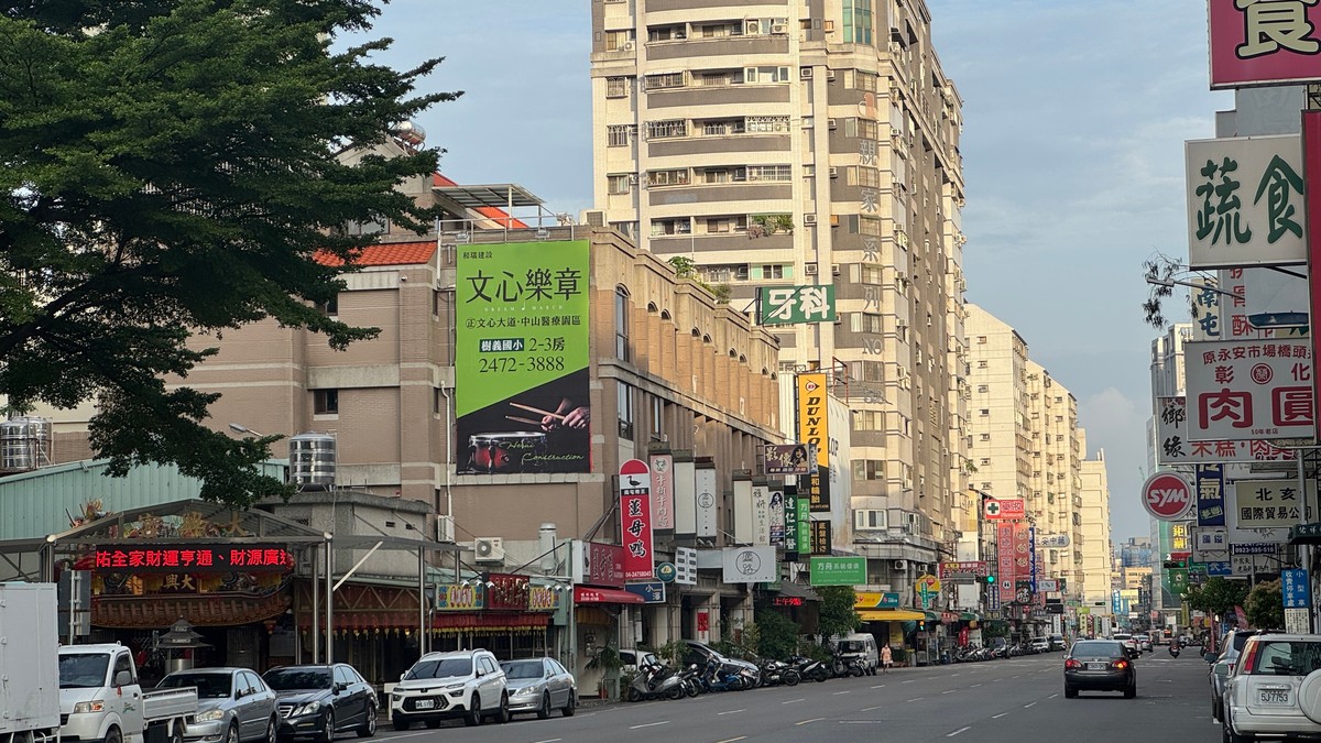 摘下濾鏡看房仲：揭開光鮮廣告下的殘酷淘汰賽 | M傳媒