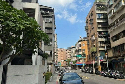 經營權之爭煙硝再起？中工否認結盟新美齊 與寶佳檯面下的諜對諜大戰 | M傳媒