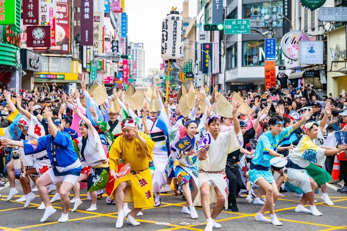 東京高圓寺阿波舞首度攜手桃園景福宮　蘇俊賓：以文化交流帶動桃園舊城再生