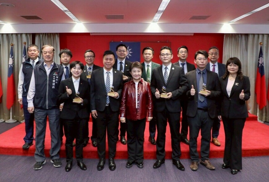 神隊友就位！中市表揚不動產優良從業者，打造透明安心交易環境