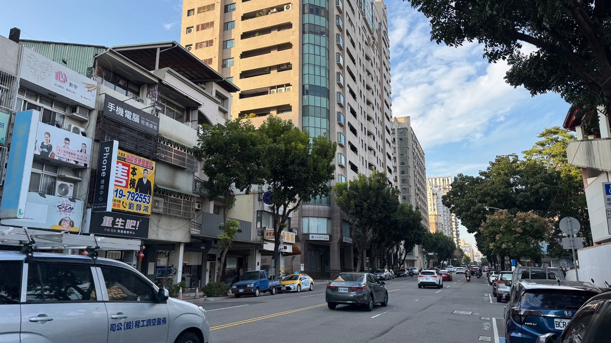 不是不想買，是錢動不了！10萬餘屋壓境，2026房市卡在銀行手上