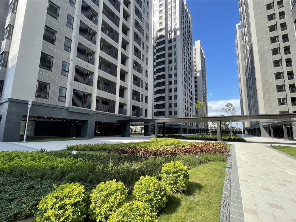 桃園首座近零碳社宅登場 中壢1號社宅獲卓越獎肯定