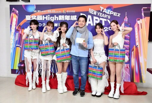 2026 HAPPY NEW YEAR！ 蔣萬安跟KARA、民眾倒數迎新年