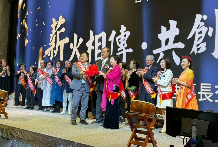 薪火相傳、共創未來 臺中市地政學會第23、24屆理事長交接晚宴隆重登場 | M傳媒