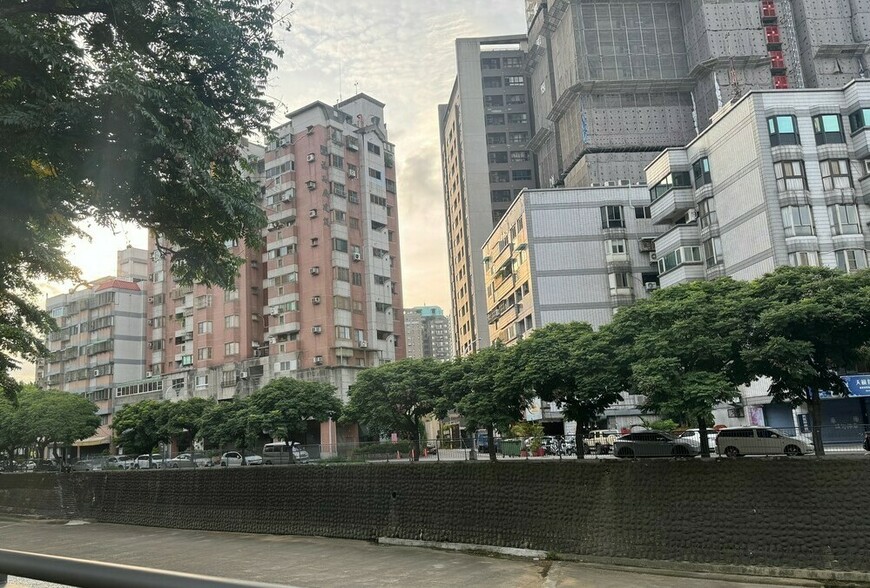 黃仁勳預言：機器人是「AI移民」！能幫人類補上千萬個工作缺口？ | M傳媒