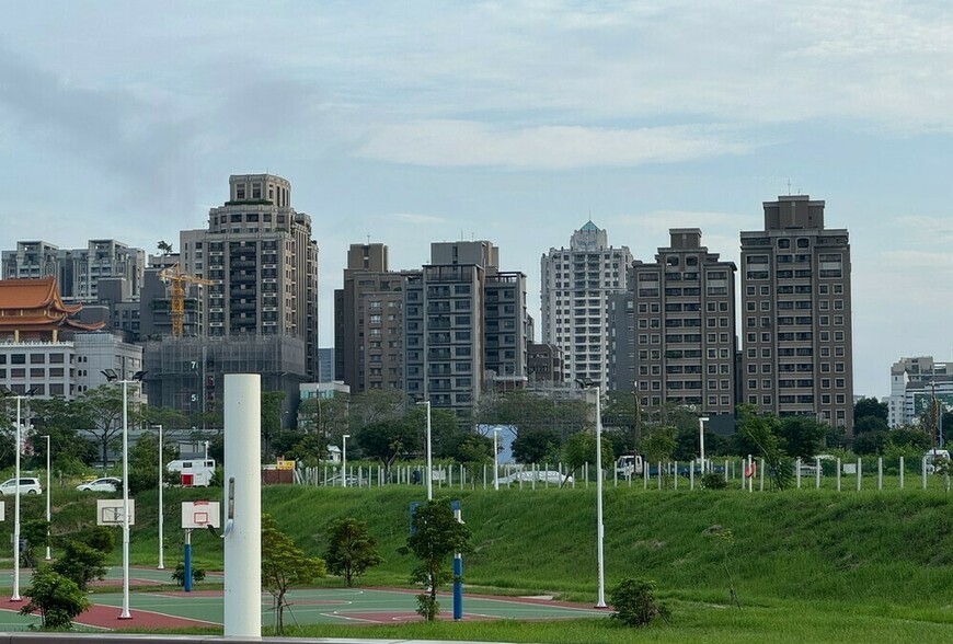 碳費推高房價？環境部駁斥不實傳言：真實影響不到萬分之一！ | M傳媒