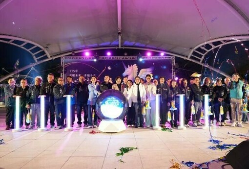 斗六燈會「馳光之翼」璀璨登場 張麗善縣長邀全民走春雲林、熱鬧到元宵