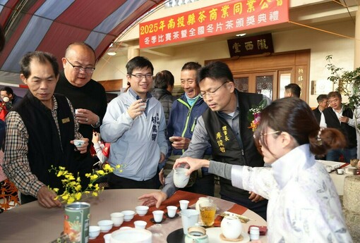 南投好茶・韻味傳承！114年冬季暨全國冬片茶評鑑頒獎典禮 三光國中絲竹悠揚揭序幕 特等茶王開罐飄香李氏家園