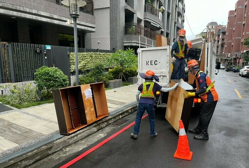 除舊布新過好年  新北小年夜、除夕加班收運 初一至初三停收垃圾