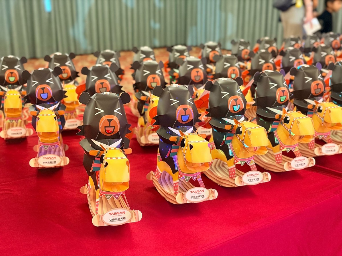 2026台灣燈會小提燈「喔熊馬抵嘉」超萌亮相！3月3日起限量發放 