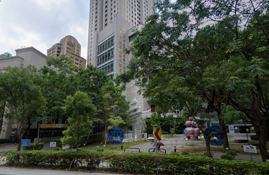 一支手機就能創業？網拍族小心踩稅線　台中稅務局揭「住家賣貨」三大關鍵