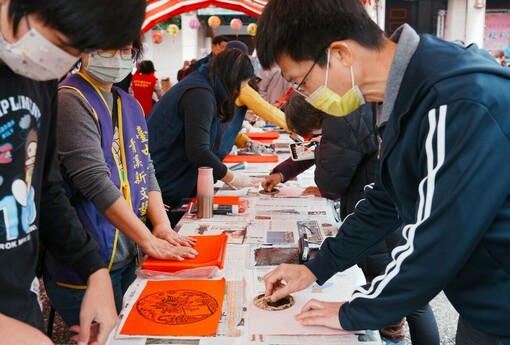 免費索取春聯年畫 台中孔廟駿馬呈祥迎春揮毫1/31登場