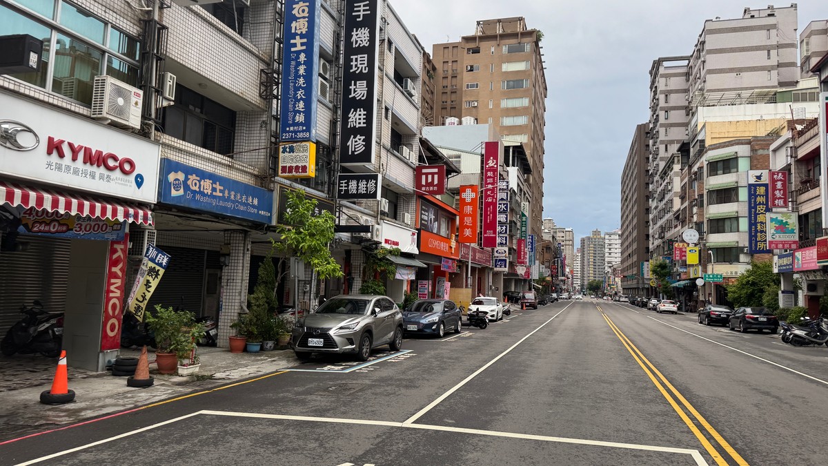 銀行為了衝業績，要你「借錢買商品」？專家講真話；你又能怎樣...