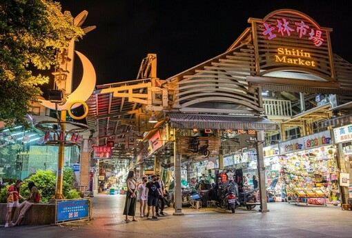 賞燈不只一晚！「2026台北燈節」20條遊程帶你玩 限定旅宿優惠輕鬆省