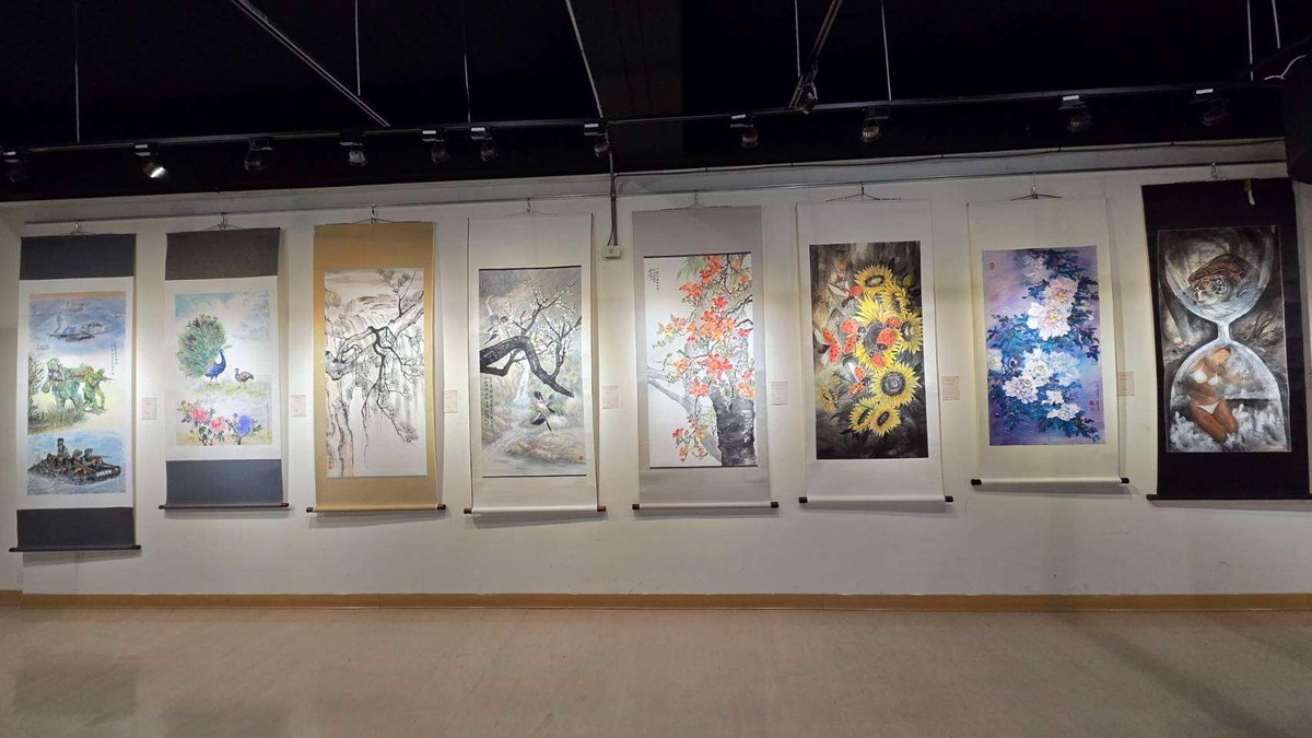 「暢遊雲海」嘉義市青溪新文藝學會會員美展 雲林登場