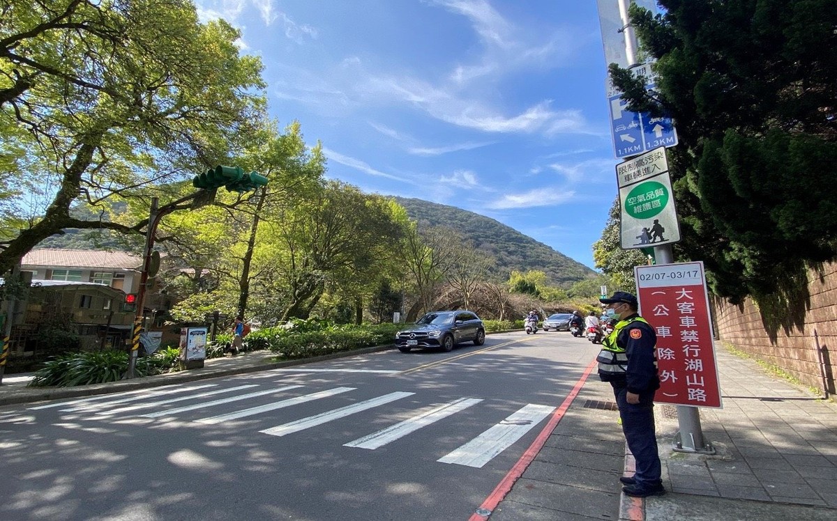 陽明山花季2/5盛大開幕！北投警公布交管攻略 搭公車賞櫻最愜意