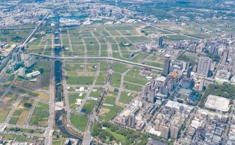 城市發展的心臟手術：拆解「市地重劃」，讓每位地主都看懂自己的土地契約