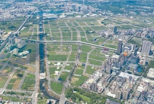 城市發展的心臟手術：拆解「市地重劃」，讓每位地主都看懂自己的土地契約