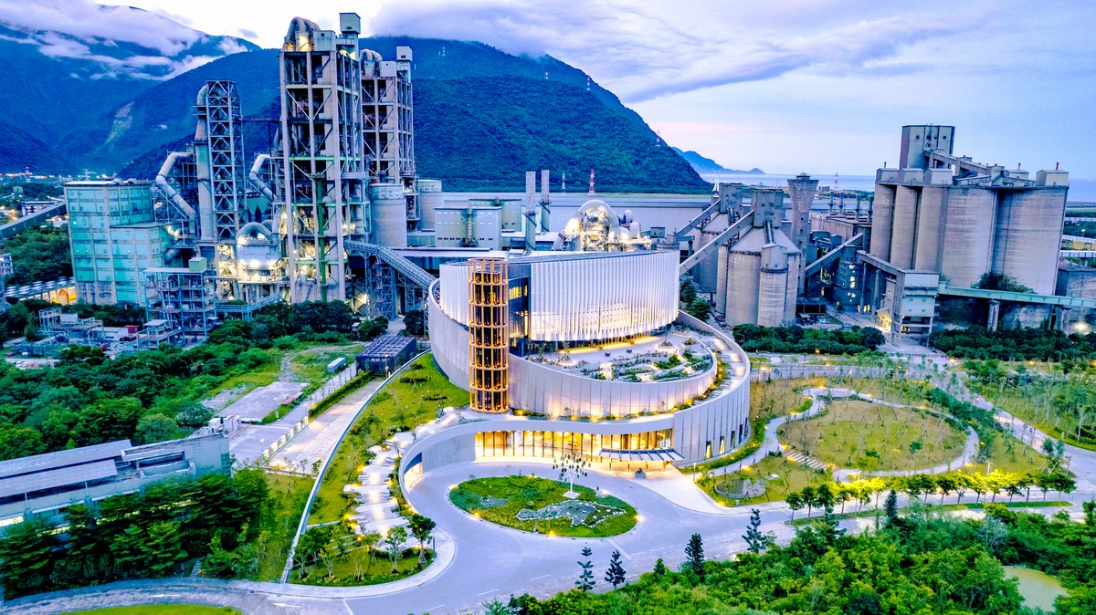 再生資源利用中心展現循環經濟成果　 垃圾去化、減碳效益兼具