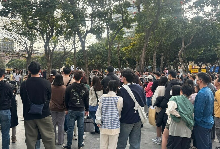 台灣人口連25個月負成長：一座加速傾斜的天平，正壓垮誰的未來
