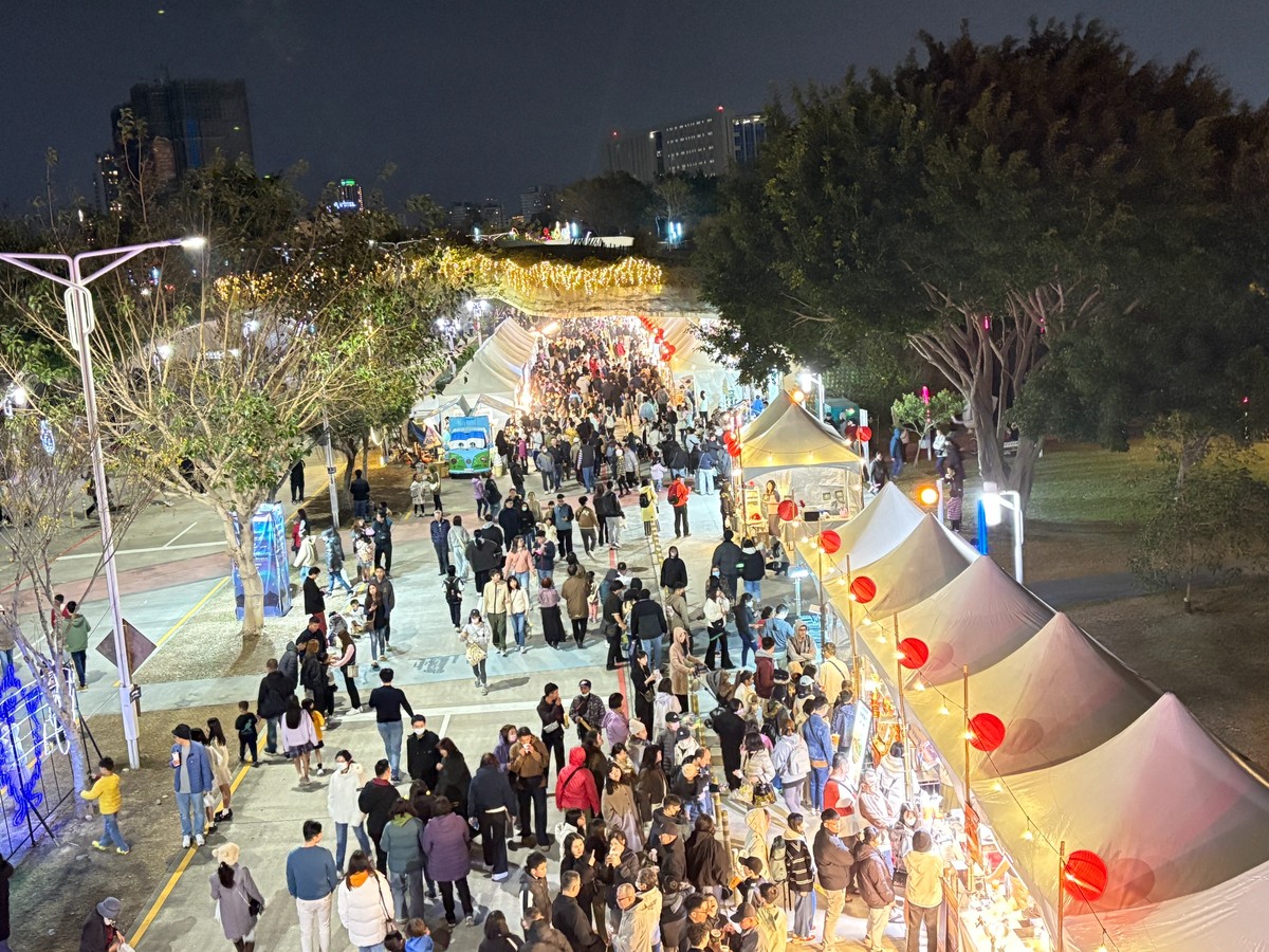 姆明魅力引爆人潮！中台灣燈會3天破百萬　民眾讚：親臨現場更好看