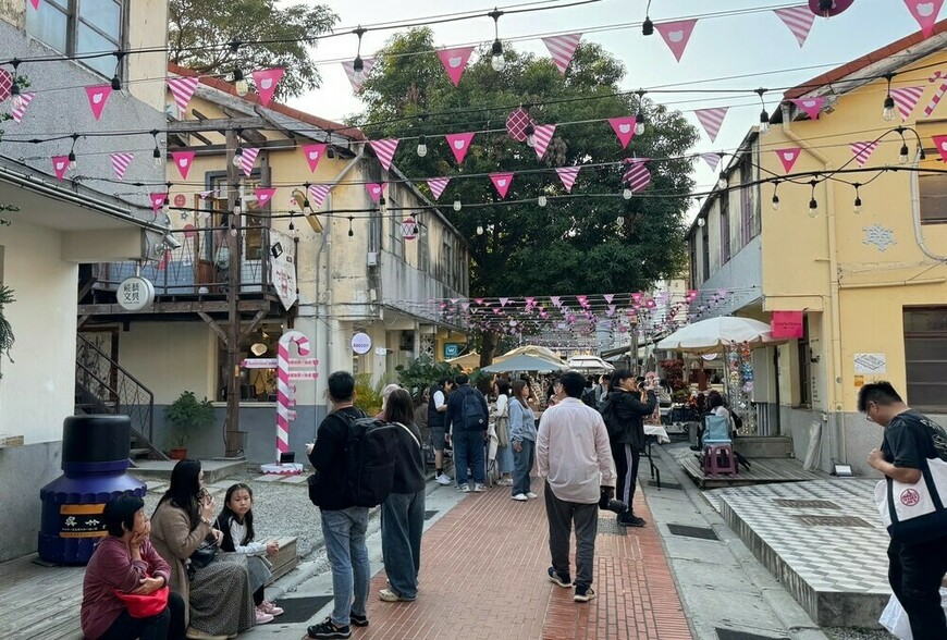 年薪300萬嫌32K女友不上進？工程師被嗆爆：你養貓會嫌牠不賺錢嗎？