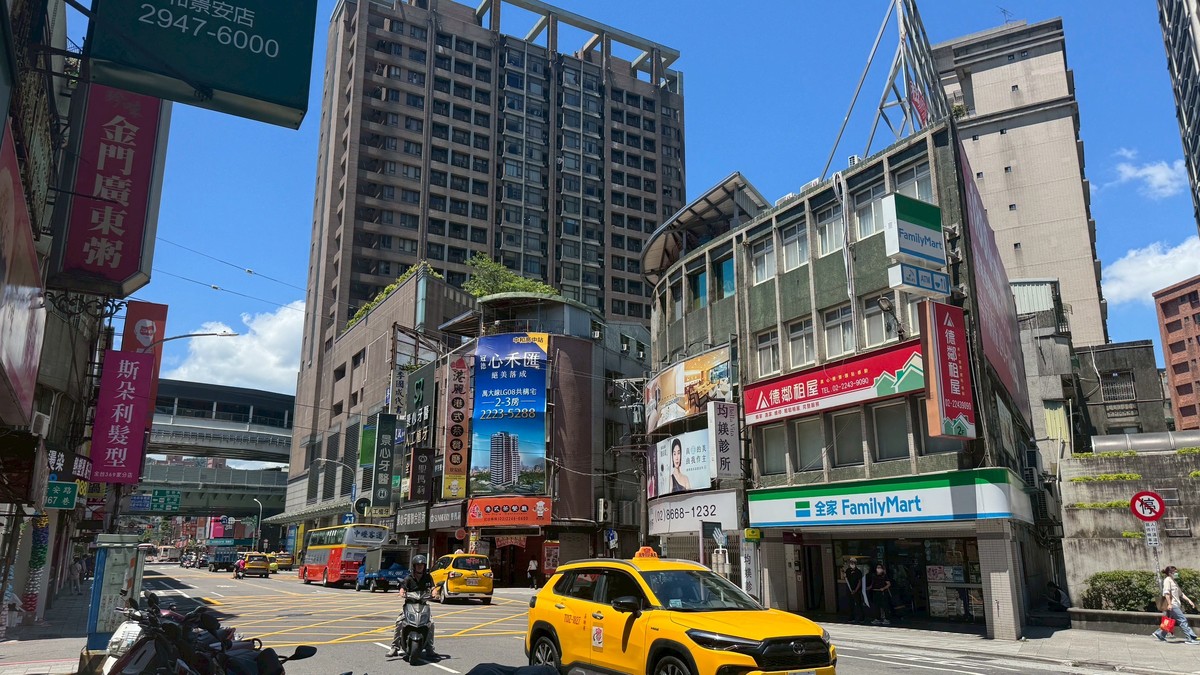 「店面死了？還是你不願承認自己被淘汰了？」