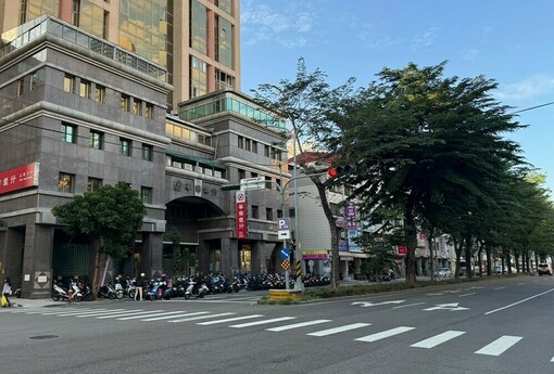 投資客:房子不好賺？笑死，利息租客繳、本金當存錢，租越久房東越爽！