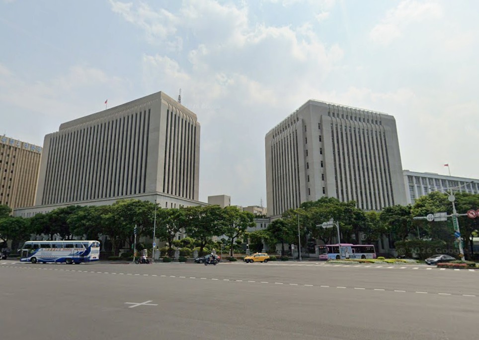 新台幣終結連三貶！央行尾盤出手調節，外資五天狂賣近3000億