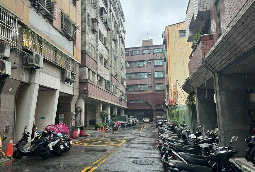 社宅政策轉彎！25萬戶直接興建縮水，包租代管能補位嗎？
